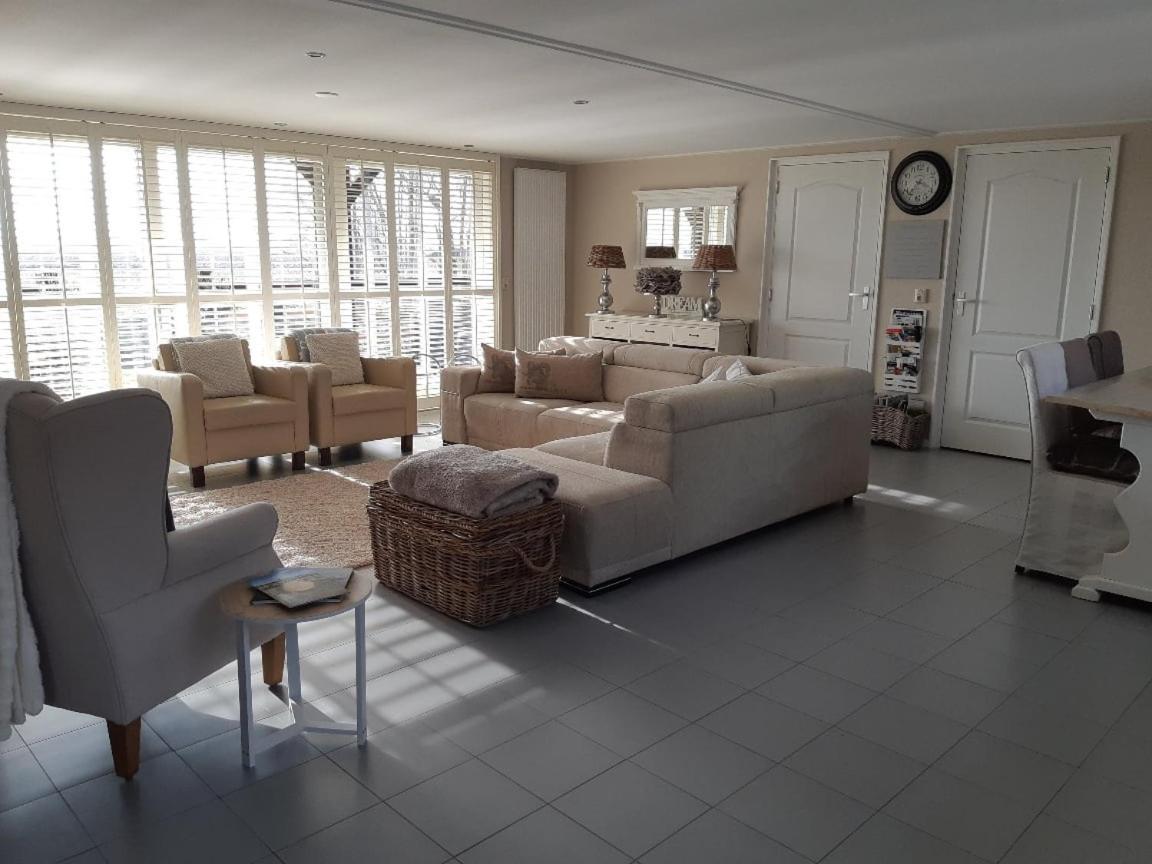 Wol Thus Villa Paesens Bagian luar foto