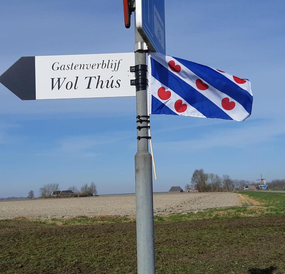 Wol Thus Villa Paesens Bagian luar foto