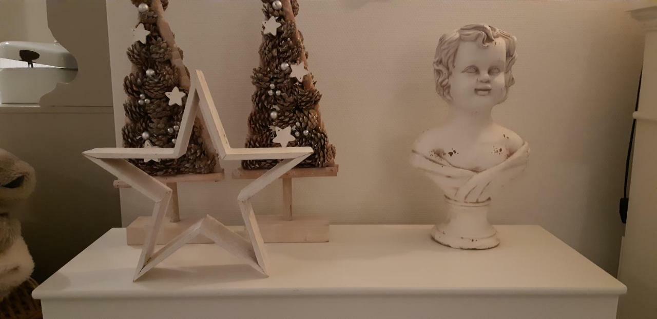 Wol Thus Villa Paesens Bagian luar foto